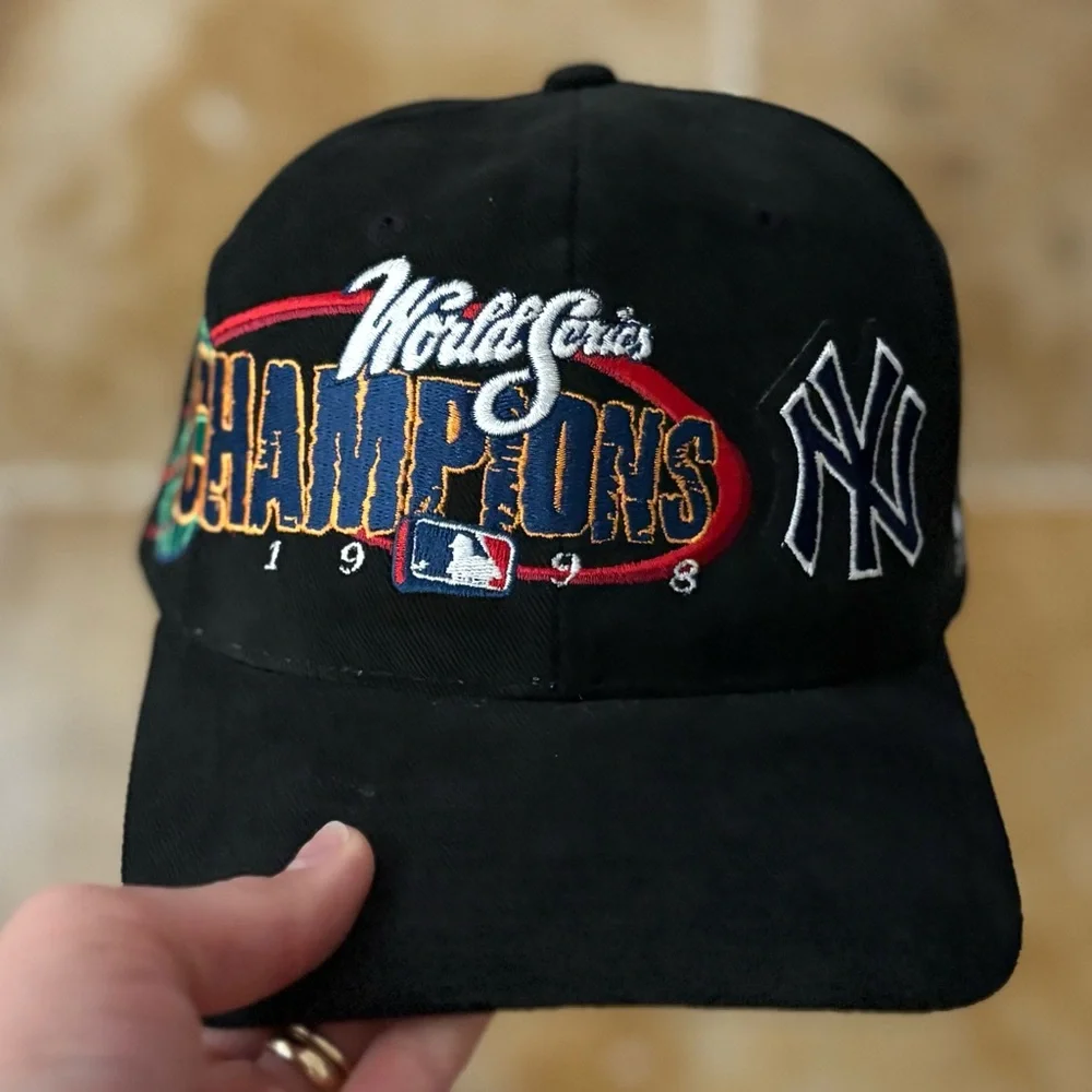 Vintage 1998 New York Yankees Hat